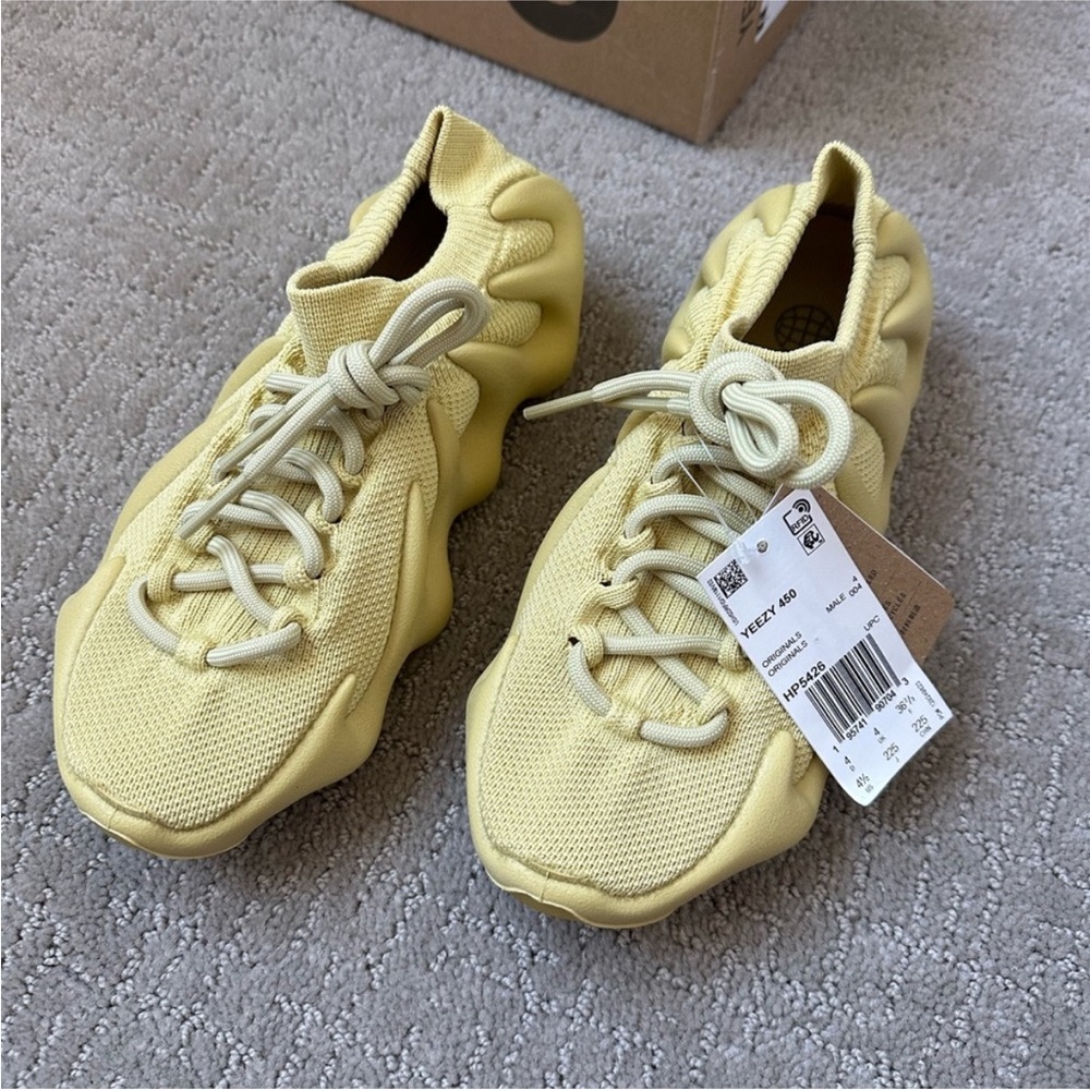Yeezy 450 - Picture 2 of 9